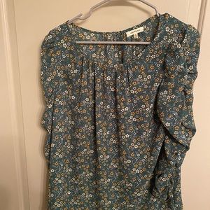 Max Studio green floral top
